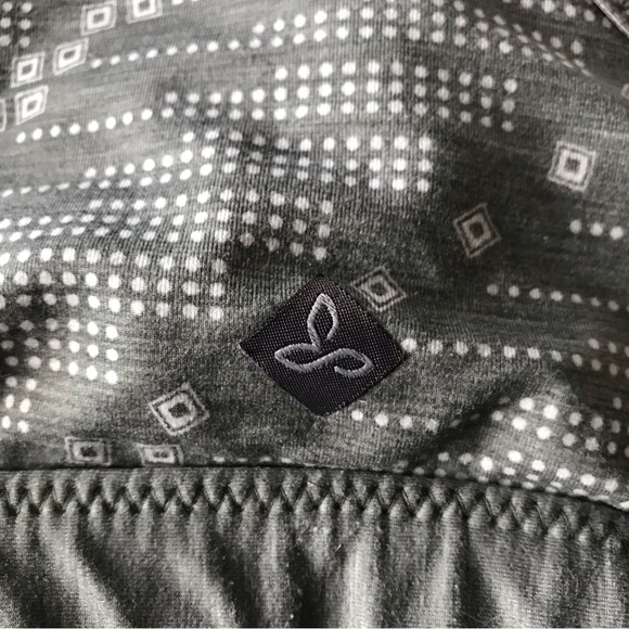 PrAna Green Geometric Print Lattice Back Isaline Sports Bra Size XS - Picture 8 of 12